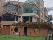 VENTA DE CASA DE 5 PISOS DE 120M2 EN LOS OLIVOS