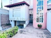 Venta de casa de arquitecto en Milenio