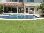 VENTA DE CASA DE CASA CON ALBERCA EN HACIENDA COCOYOC