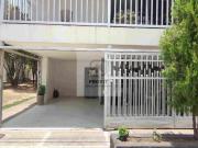 Venta de casa de dos pisos esquinera,ubicada en el...