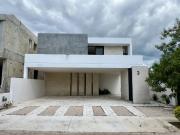 Venta de casa de ENTREGA INMEDIATA en Priv Gaviones, Cholul