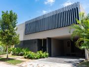 Venta de Casa de Lujo 4 Habitaciones con amenidades en...