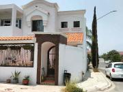 VENTA DE CASA DE OPORTUNIDAD DE NEGOCIO EN COL URVIBILLA...