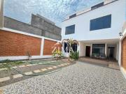 Venta de Casa de Playa Frente al Mar – Condominio Las...