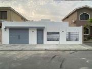 Venta de casa de una planta Urbanización Puerto Azul vía...