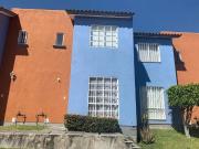 Venta de casa dentro de condominio en Tzompantle