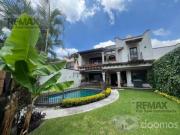 Venta de casa dentro del Fracc. San Jerónimo Ahuatepec,...