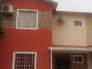 Venta de casa DOS PISOS en Urbanización Malaga 1 en la...