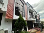 Venta de Casa Dúplex conjunto cerrado Área construida:...