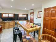 VENTA DE CASA EN 64 E /159 Y 160. LOS HORNOS