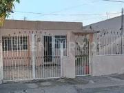 Venta de Casa en 8 De Julio 1a Secc, Guadalajara