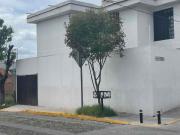 VENTA DE CASA EN ALAMOS 3a. SECCION, IDEAL PARA NOTARIA