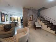 Venta de Casa en Alborada 10 etapa, Piscina, 3...