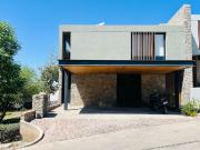 Venta de casa en Altozano, Queretaro