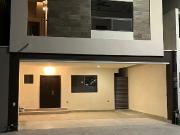 Venta de casa en apodaca