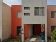 VENTA DE CASA EN APODACA, CALLLE MONTREAL 211 COL...