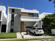 Venta de Casa en Arcos de Bambu Playa del Carmen P4489