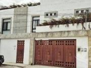 Venta de Casa en Av. Colegios, Col. Alamos, Cancún