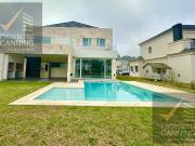 Venta de Casa en Barrio Saint Thomas Este Oeste
