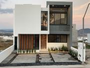 VENTA DE CASA EN BIO PRESERVE JURIQUILLA QUERETARO...