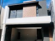 Venta de Casa en Brisas del Vergel