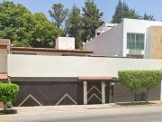 VENTA DE CASA EN CALLE 15 DE MAYO CLUB DE GOLF LAS...