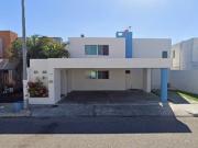 VENTA DE CASA EN CALLE 18 COL ALTABRISA MÉRIDA YUCATÁN