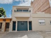 Venta de casa en calle Bavio