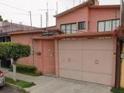 VENTA DE CASA EN CALLE CAMPO ATASTA LA PROVIDENCIA...