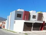 venta de casa en CALLE CERRO DE MARECUARO COLONIA...