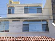 VENTA DE CASA EN CALLE ESCUDO BENITO JUÁREZ GUADALAJARA...