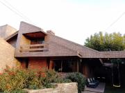 Venta de Casa en calle Lateral Sur Acceso Este 1720...