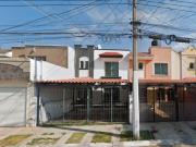 VENTA DE CASA EN CALLE ORIZBAYO JABONERO COL. PASEOS DEL...