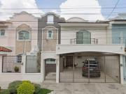 VENTA DE CASA EN CALLE POMORROSA HOGAR Y SEGURIDAD...