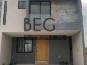 VENTA DE CASA EN CAPITAL NORTE