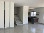 VENTA DE CASA EN CARRETERA NACIONAL ALTARES