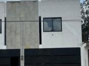 VENTA DE CASA EN CASTILLOTLA