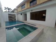 Venta de Casa en Ceibos con Piscina