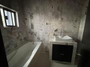 Venta de casa en Cerrada de Campanario 3