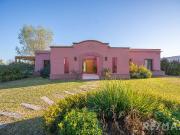 VENTA DE CASA EN CHACRAS DE LA RESERVA