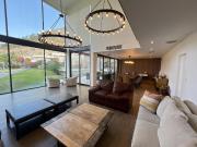 Venta de Casa con Piscina en Condominio La Quebrada –...