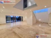 Venta de casa en Club de Golf Paraíso Country Club,...