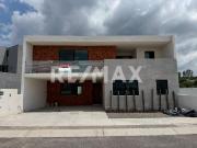 VENTA DE CASA EN CLUB DE GOLF ZIRANDARO SAN MIGUEL DE...