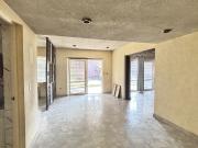 Venta de Casa en Col. Del Valle, opción para remodelar