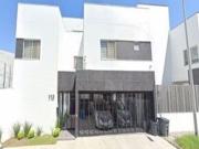 VENTA DE CASA EN COLINAS DE LAS CUMBRES 1er SECTOR...