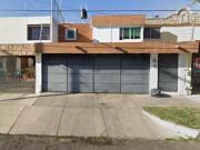 VENTA DE CASA EN COLONIA FRACCIONAMIENTO PRADOS DE...