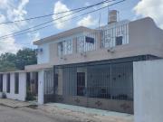 Venta de casa en colonia jardines de Miraflores en esquina