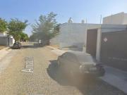 VENTA DE CASA EN COLONIA RESIDENCIAL ESMERALDA NORTE COLIMA