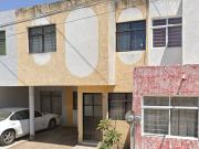 VENTA DE CASA EN COLONIA SAN MARTIN DE LAS FLORES DE...