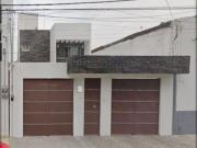 VENTA DE CASA EN COLORINES, JARDINES DE ATIZAPAN, CIUDAD...